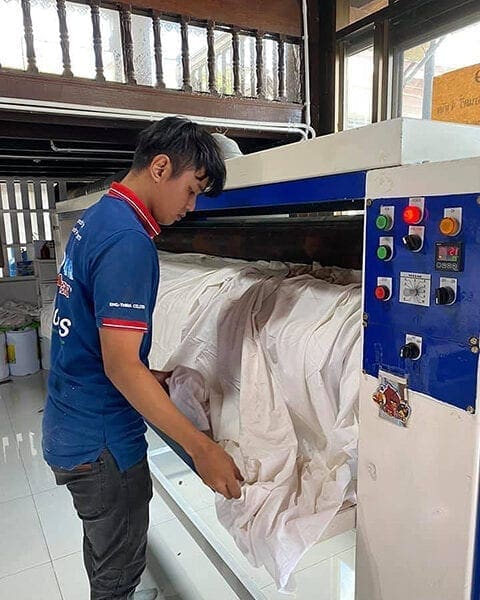 งานติดตั้งสายพานรีดผ้า NICHOLINE สำหรับเครื่องรีดผ้า