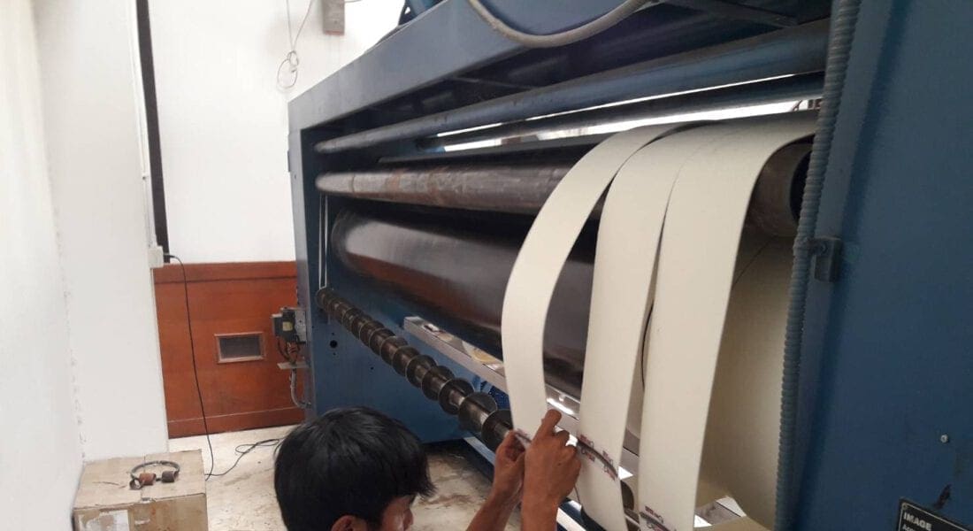 งานติดตั้งสายพานรีดผ้า NICHOLINE สำหรับเครื่องรีดผ้า IMAGE - 30