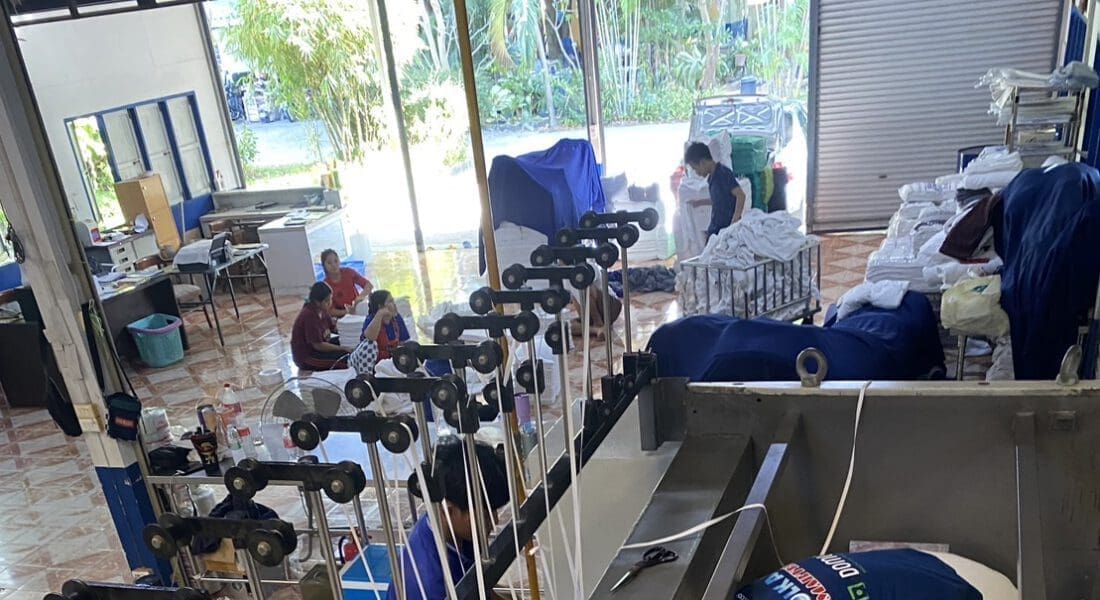 งานติดตั้ง ผ้าสักหลาดหุ้มลูกกลิ้ง VERTEX สำหรับเครื่องรีดผ้าแบบกระทะ IMAGE - 45