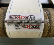 งานติดตั้งสายพานป้อนผ้าคอตตอน NICHOLINE สำหรับเครื่องรีดผ้า TOLKAR - 6