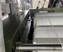 งานติดตั้งผ้าสักหลาดหุ้มลูกกลิ้ง NICHOLINE สำหรับเครื่องรีดผ้าแบบกระทะ - 18