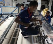 งานติดตั้ง ผ้าสักหลาดหุ้มลูกกลิ้ง NICHOLINE สำหรับเครื่องรีดผ้าแบบกระทะ - 33