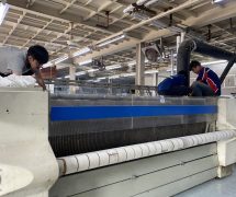 งานติดตั้ง ผ้าสักหลาดหุ้มลูกกลิ้ง NICHOLINE สำหรับเครื่องรีดผ้าแบบกระทะ - 43