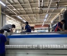 งานติดตั้ง ผ้าสักหลาดหุ้มลูกกลิ้ง NICHOLINE สำหรับเครื่องรีดผ้าแบบกระทะ - 46