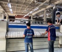 งานติดตั้ง ผ้าสักหลาดหุ้มลูกกลิ้ง NICHOLINE สำหรับเครื่องรีดผ้าแบบกระทะ - 52