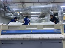 งานติดตั้งผ้าสักหลาดหุ้มลูกกลิ้ง NICHOLINE สำหรับเครื่องรีดผ้าแบบกระทะ ELECTROLUX - 2