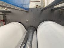 งานติดตั้งผ้าสักหลาดหุ้มลูกกลิ้ง NICHOLINE สำหรับเครื่องรีดผ้าแบบกระทะ IMAGE - 1