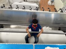 งานติดตั้งผ้าสักหลาดหุ้มลูกกลิ้ง NICHOLINE สำหรับเครื่องรีดผ้าแบบกระทะ IMAGE - 10