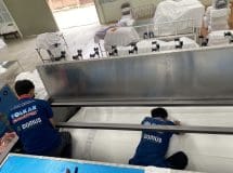 งานติดตั้งผ้าสักหลาดหุ้มลูกกลิ้ง NICHOLINE สำหรับเครื่องรีดผ้าแบบกระทะ IMAGE - 6