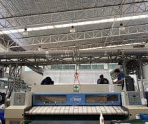 งานติดตั้ง ผ้าสักหลาดหุ้มลูกกลิ้ง VERTEX สำหรับเครื่องรีดผ้าแบบกระทะ IMAGE - 4