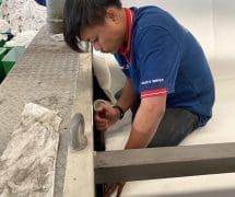 งานติดตั้ง ผ้าสักหลาดหุ้มลูกกลิ้ง VERTEX สำหรับเครื่องรีดผ้าแบบกระทะ IMAGE - 6