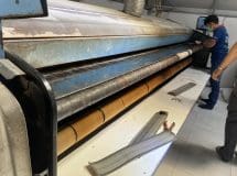 งานติดตั้งเทปพันลูกกลิ้ง VERTEX สำหรับเครื่องรีดผ้าแบบสายพาน - 4